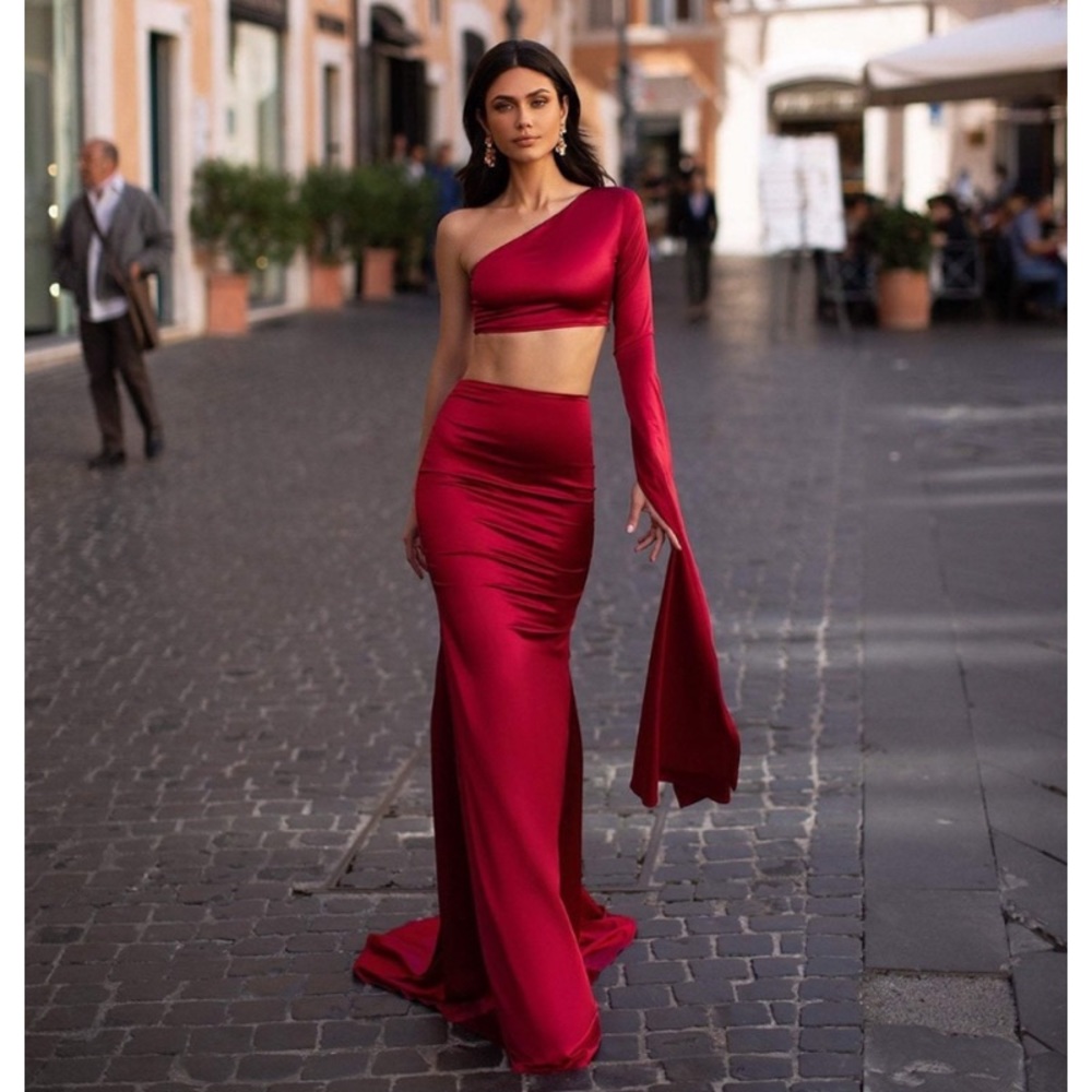 Alamour The Label - Miya Dress in Wine Red, Size Small